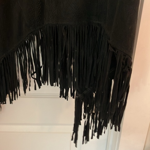 Jolt black faux suede  Fringe Vest - Picture 3 of 4